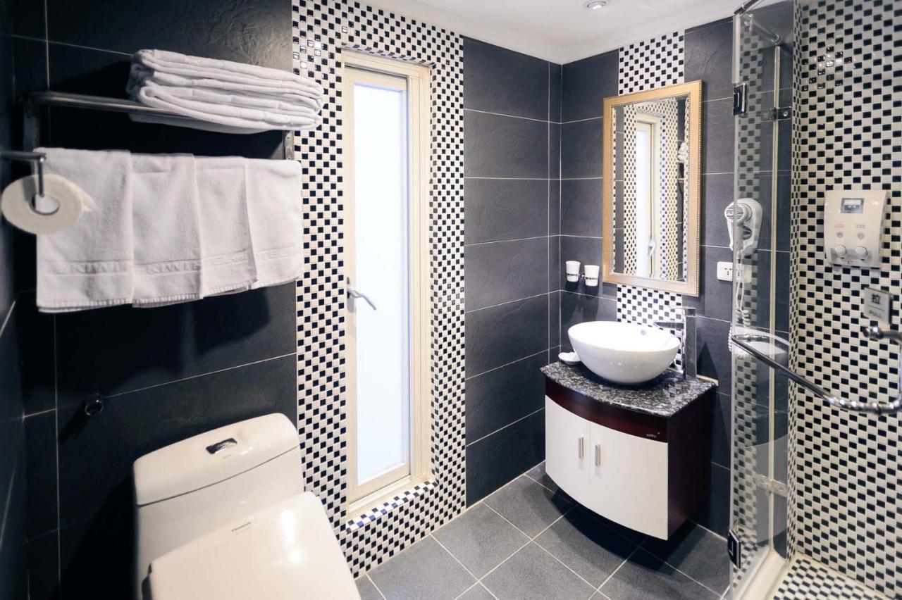 Nagahiro Hotel, Taichung Wenxin Branch Taizhong Zewnętrze zdjęcie