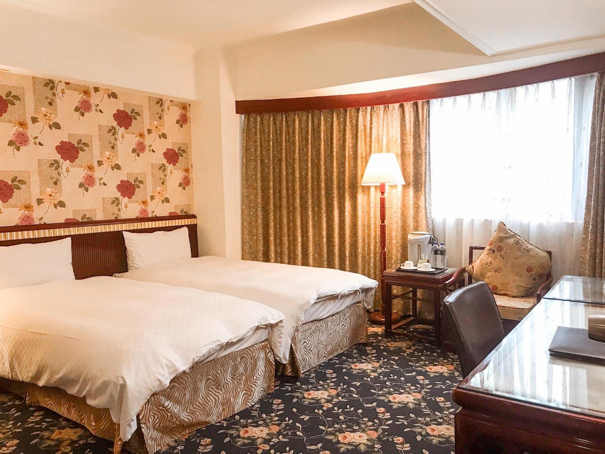 Nagahiro Hotel, Taichung Wenxin Branch Taizhong Zewnętrze zdjęcie