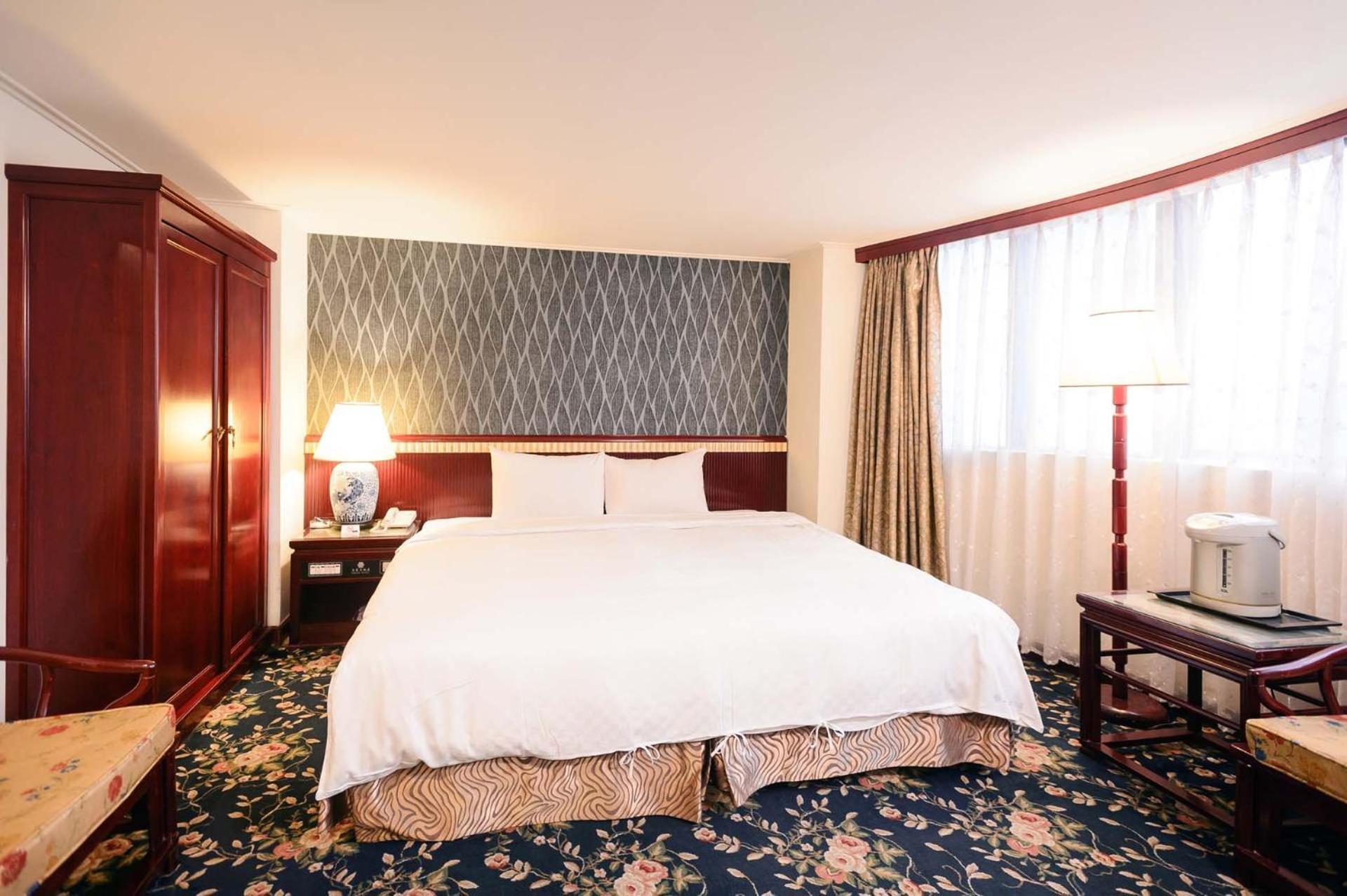 Nagahiro Hotel, Taichung Wenxin Branch Taizhong Zewnętrze zdjęcie