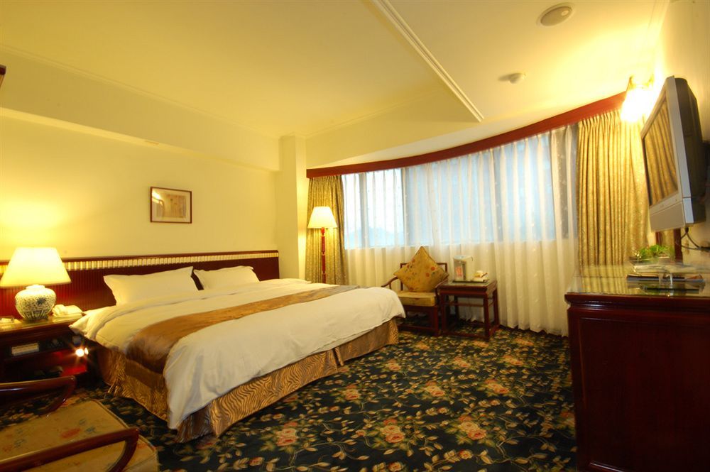 Nagahiro Hotel, Taichung Wenxin Branch Taizhong Zewnętrze zdjęcie