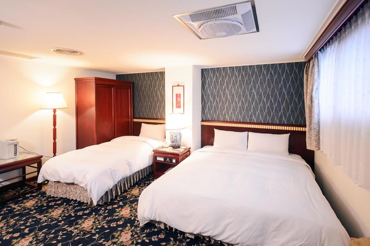 Nagahiro Hotel, Taichung Wenxin Branch Taizhong Zewnętrze zdjęcie